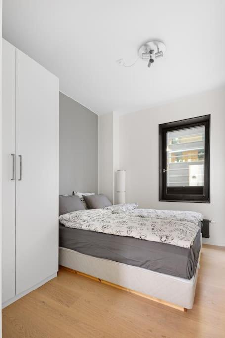 Modern 3Bed Room Sea View Apartment @ Oslo Barcode Ngoại thất bức ảnh