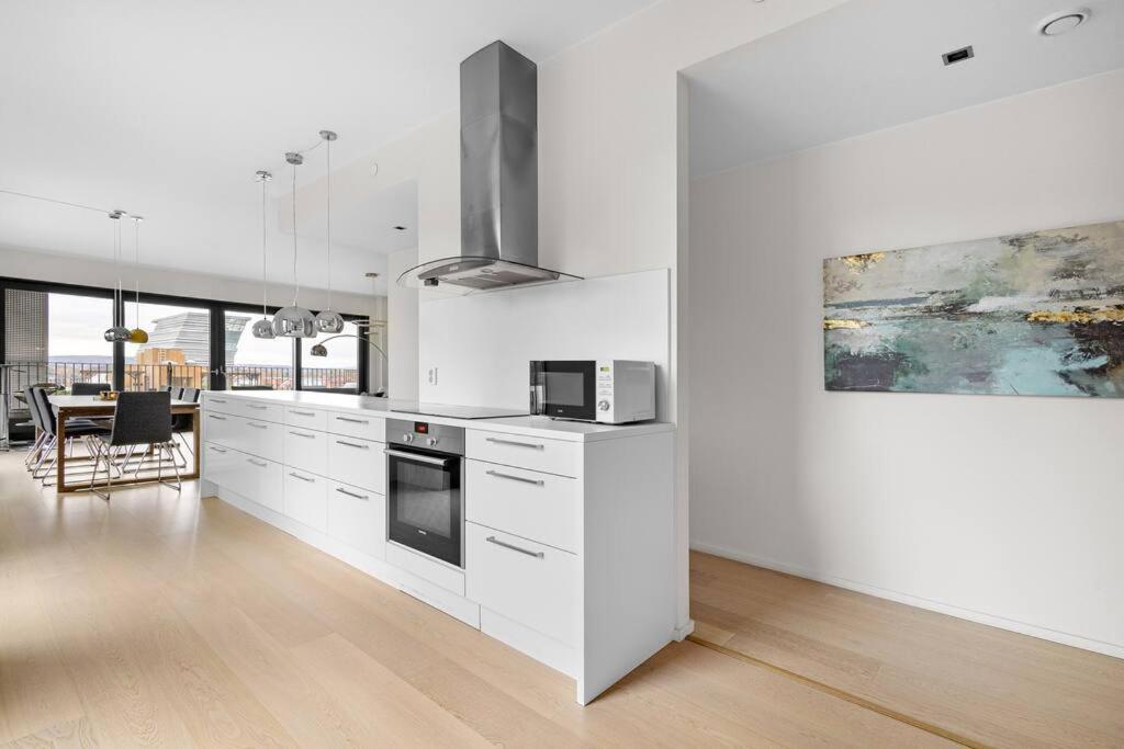Modern 3Bed Room Sea View Apartment @ Oslo Barcode Ngoại thất bức ảnh