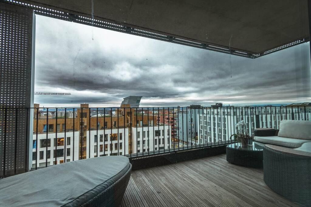 Modern 3Bed Room Sea View Apartment @ Oslo Barcode Ngoại thất bức ảnh