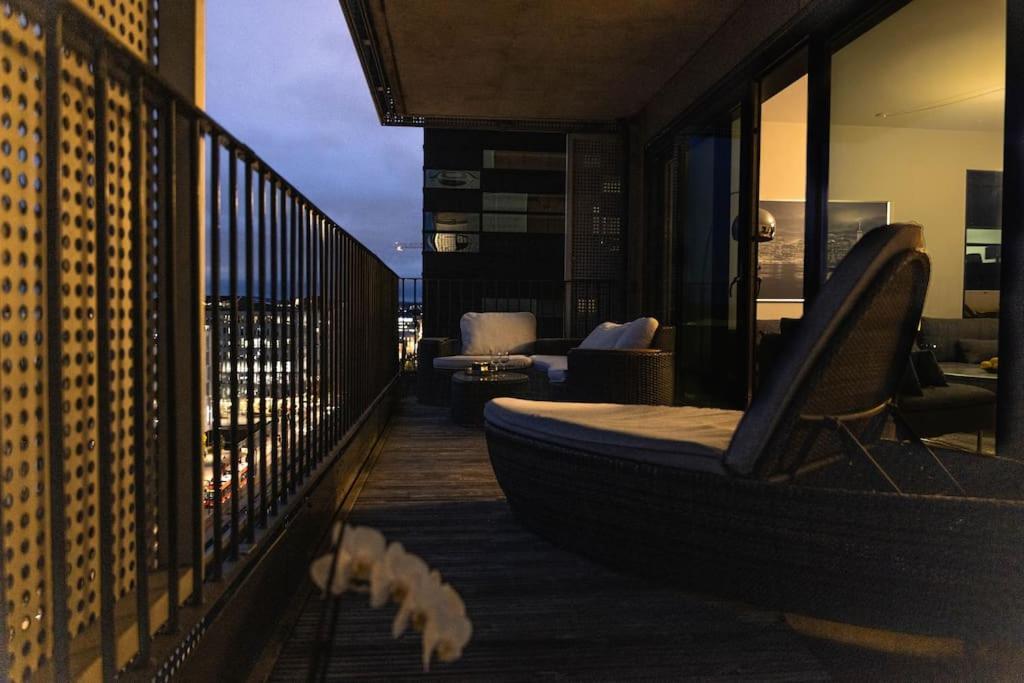 Modern 3Bed Room Sea View Apartment @ Oslo Barcode Ngoại thất bức ảnh