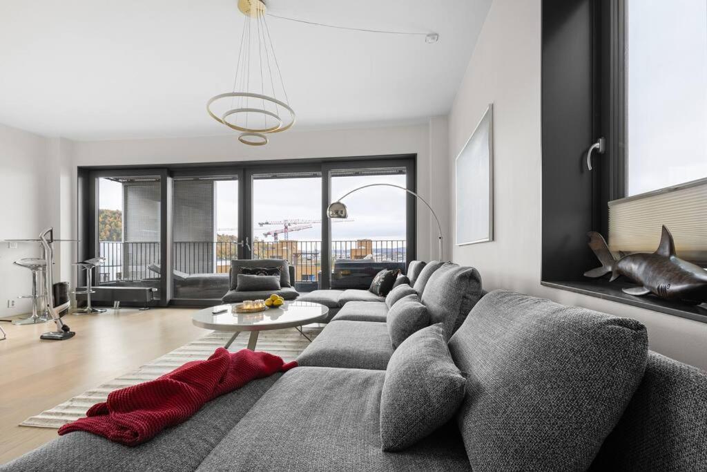 Modern 3Bed Room Sea View Apartment @ Oslo Barcode Ngoại thất bức ảnh